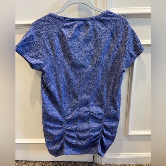 Athleta blue heather top with ruching and short sleeves - Picture 2 of 7